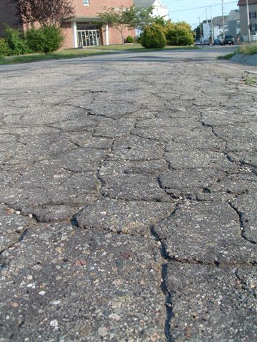 sidewalk crack (2)